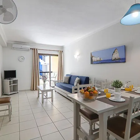 Apartamento Elma 2 شقة *